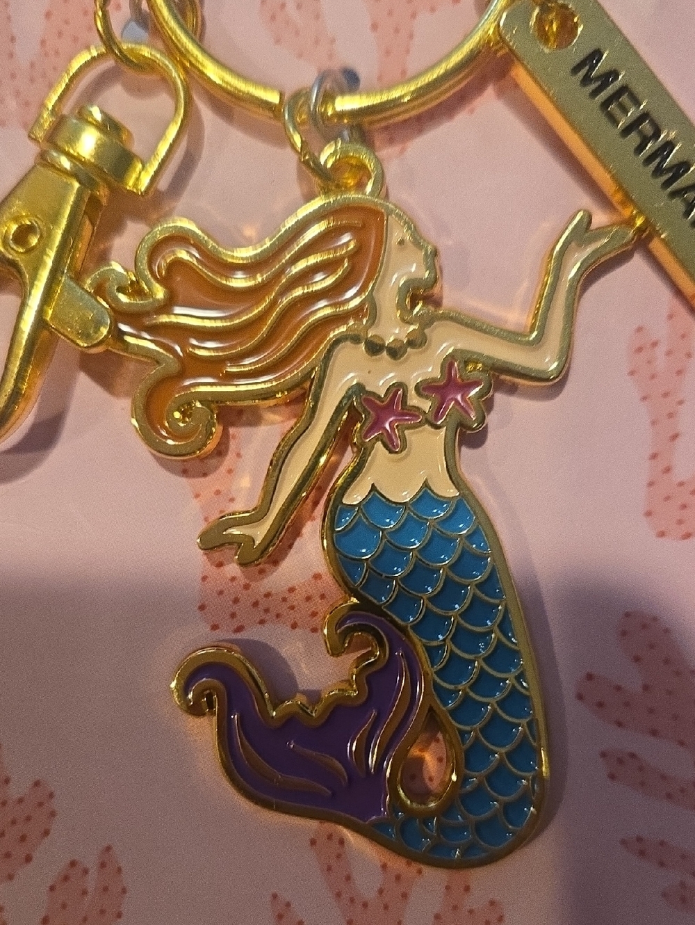 New Cape Shore "Mermaid at Heart" Souvenir Keychain - Picture 2 of 6